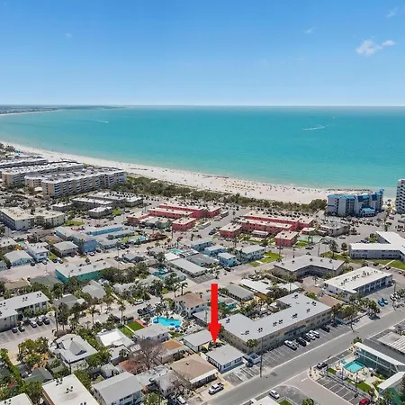 Sala Suite 4! Perfect Beach Getaway Deals In St Pete Beach!